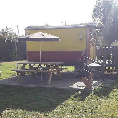 Le Pick Up 403 Vintage Hotell Oradour-sur-Glane Eksteriør bilde